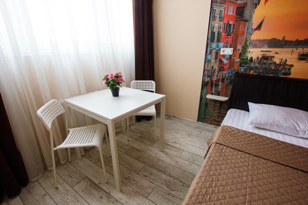 East Residence White Kiev Extérieur photo